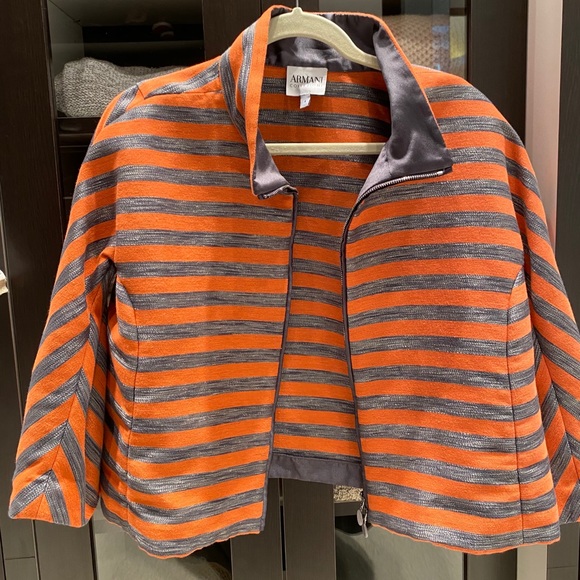 Armani jacket. Size 4. Excellent condition. - Picture 1 of 4